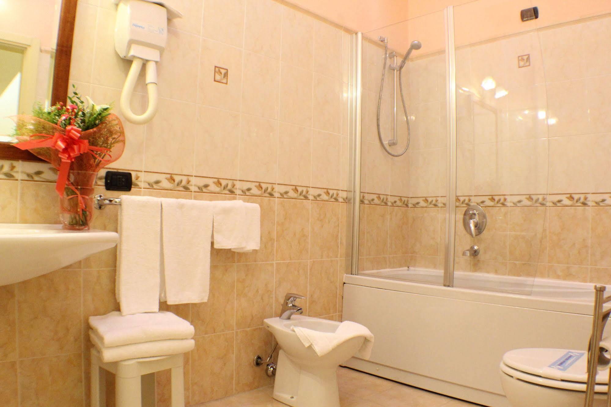 Certosa Hotel Milano Eksteriør billede